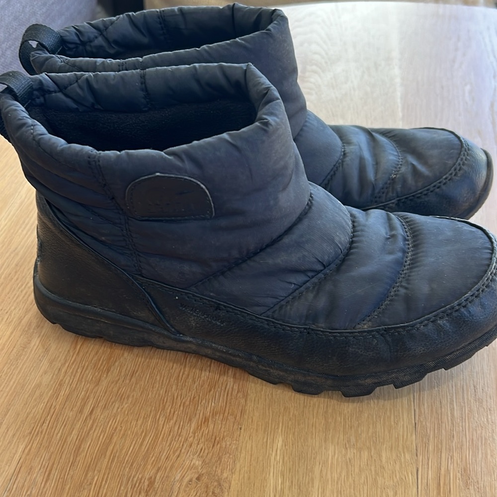 Sorel Puffer Boots - Picture 2 of 15